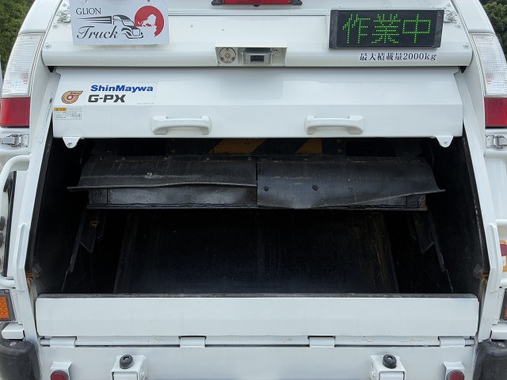 日野　デュトロ