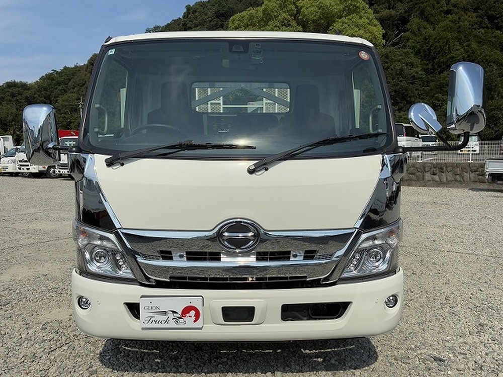 日野　デュトロ