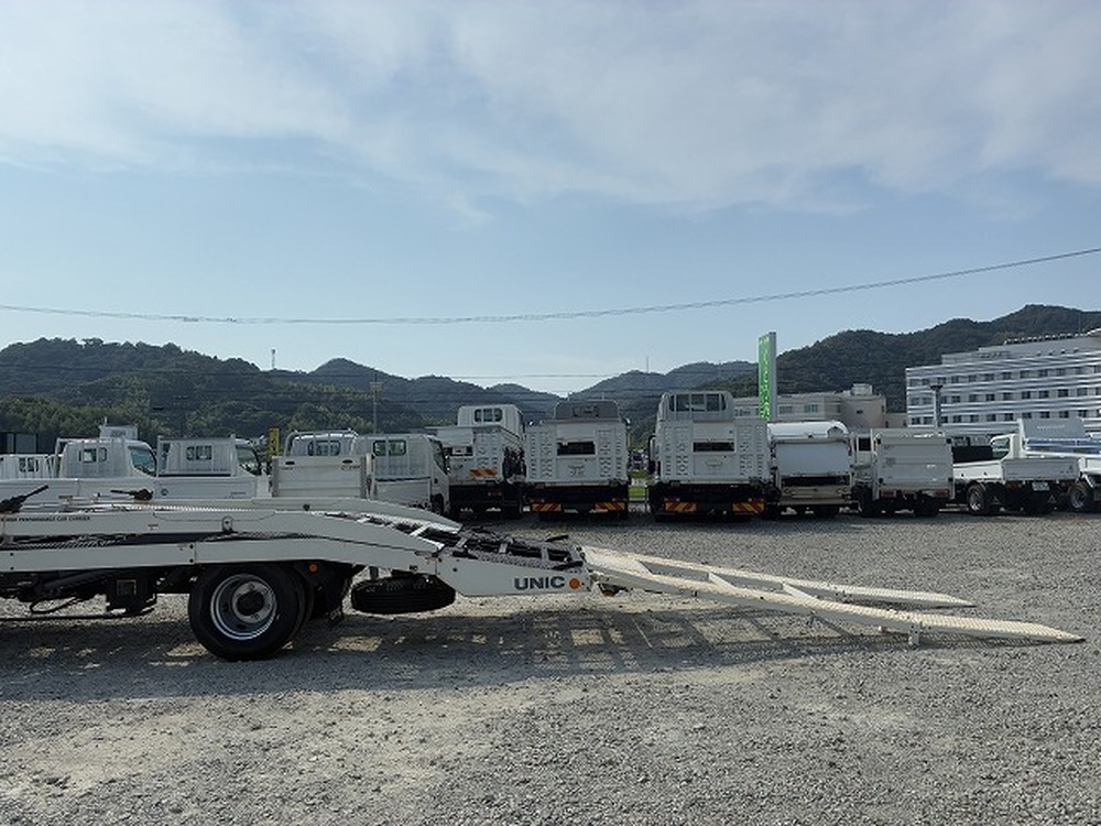 日野　デュトロ