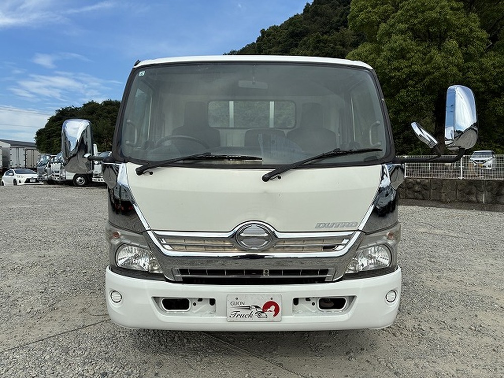 日野　デュトロ