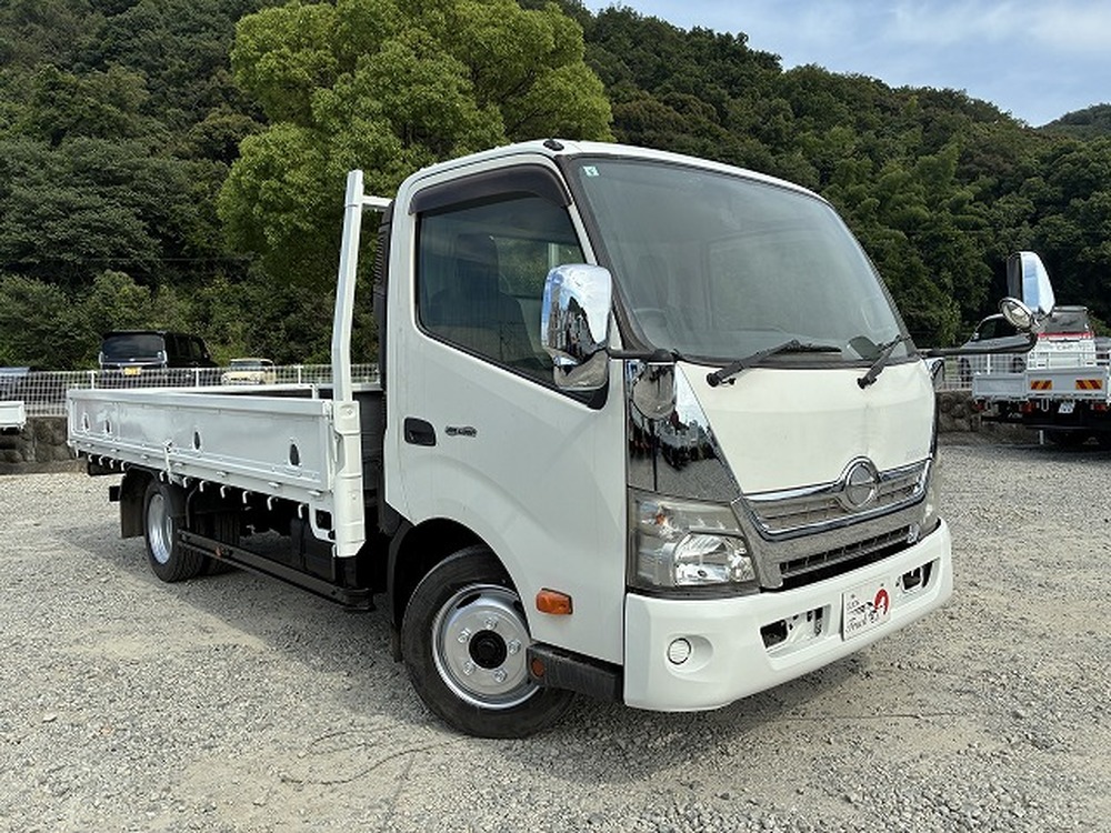 日野　デュトロ