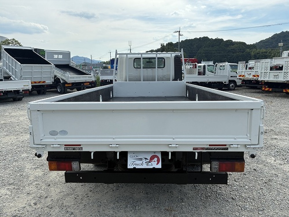 日野　デュトロ