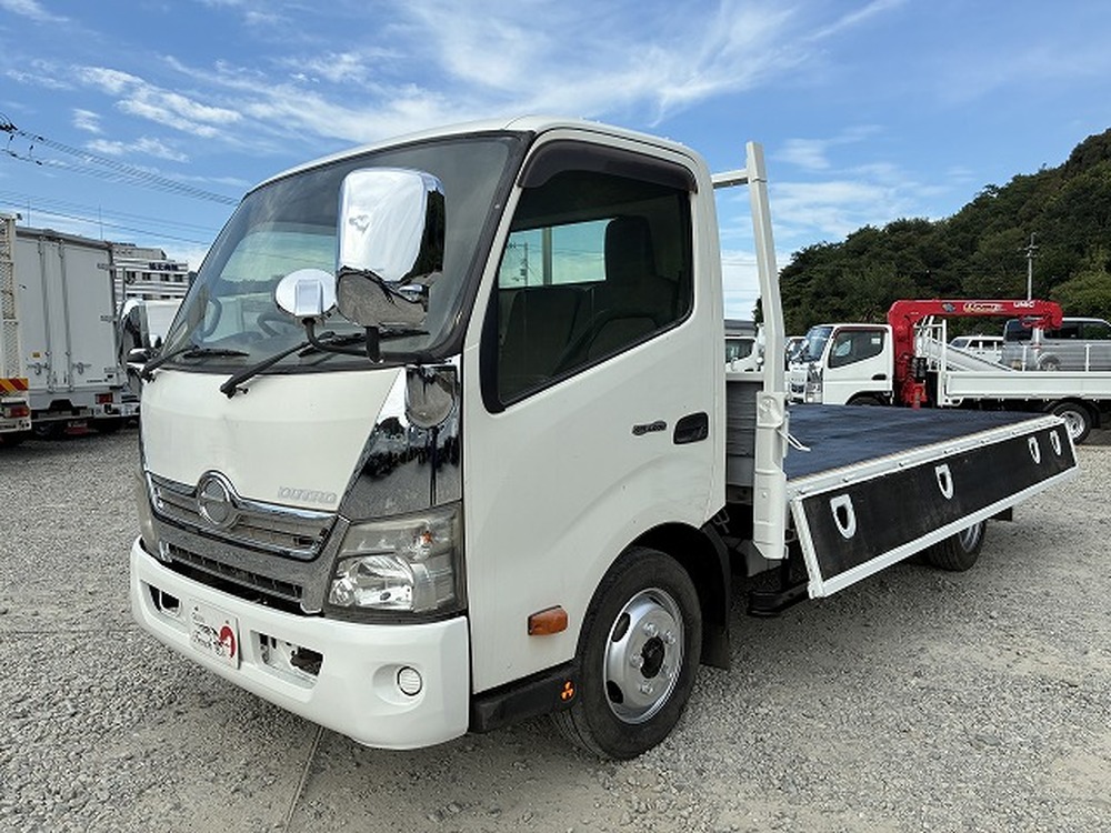 日野　デュトロ