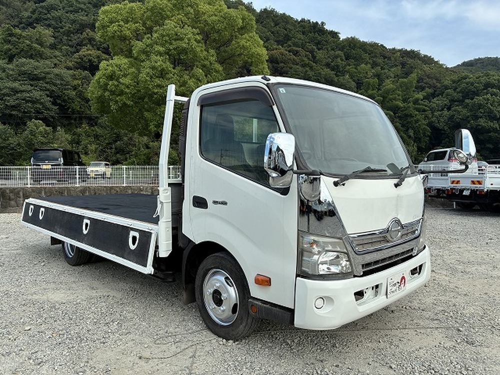 日野　デュトロ