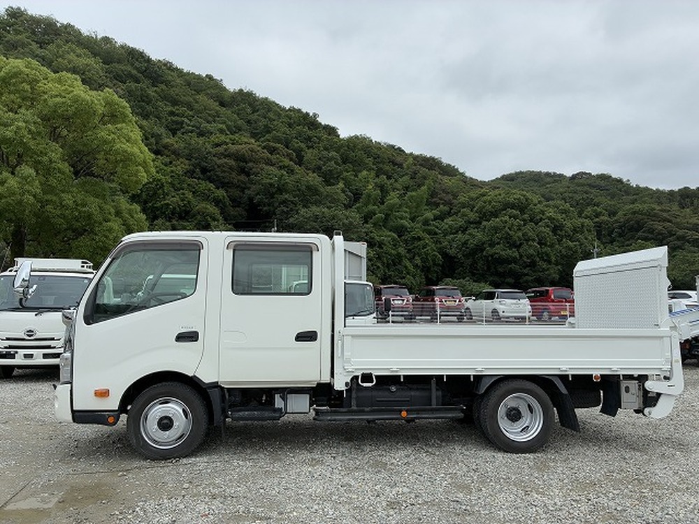 日野　デュトロ