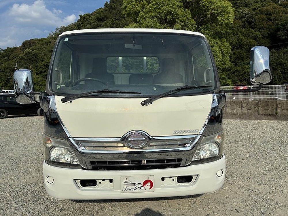 日野　デュトロ