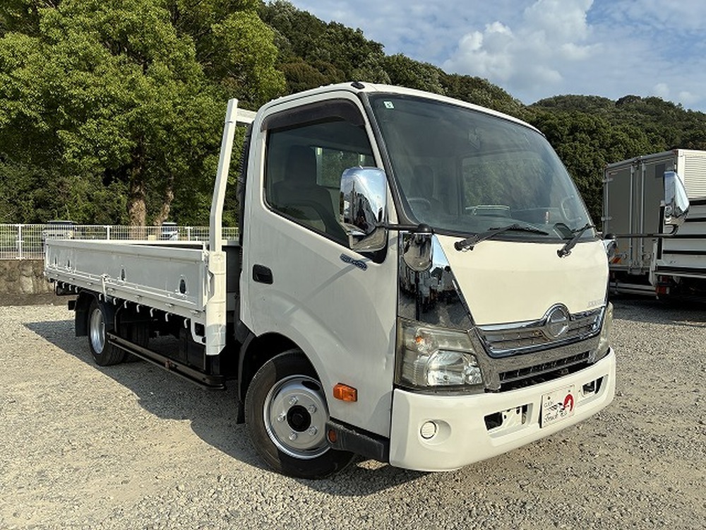 日野　デュトロ