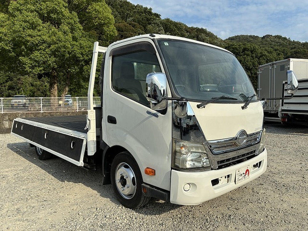 日野　デュトロ