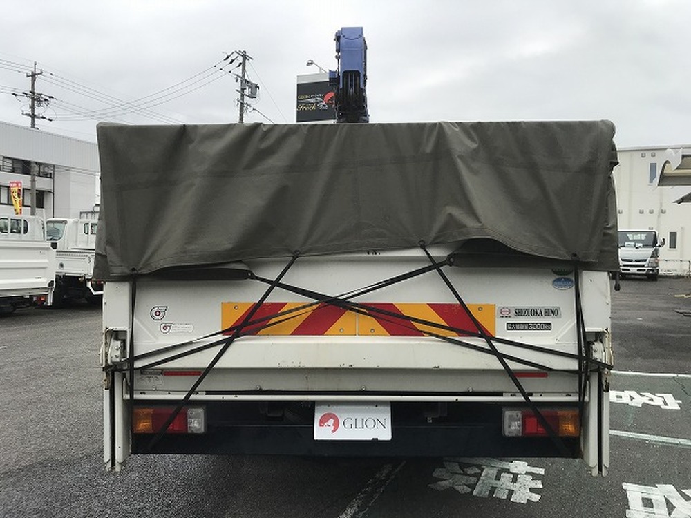 日野　デュトロ