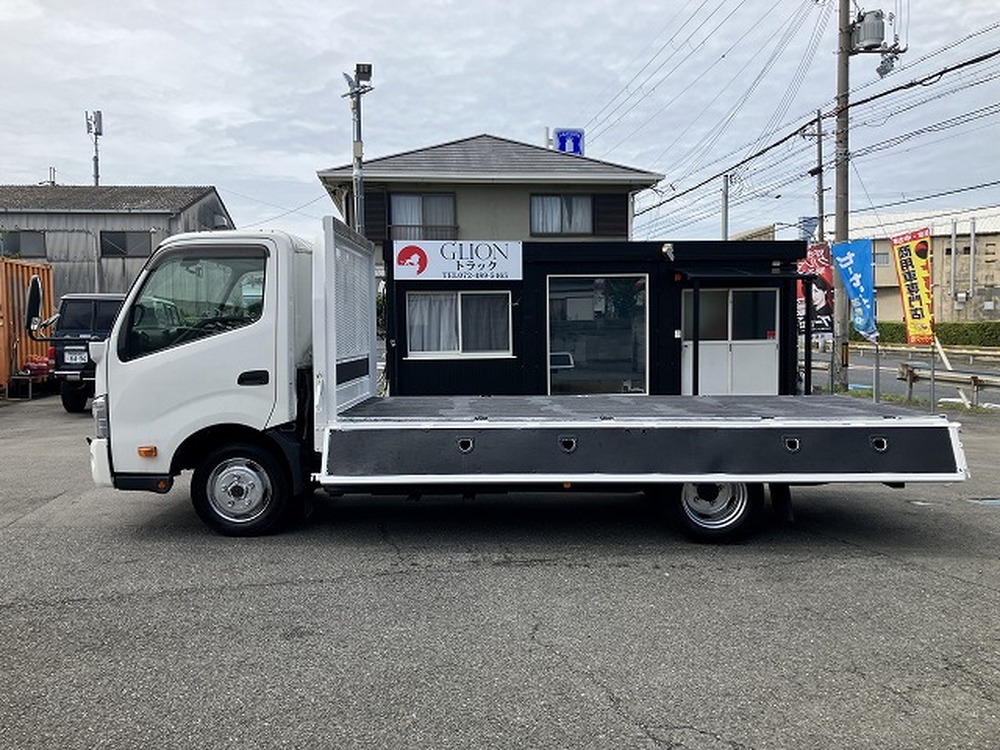 日野　デュトロ