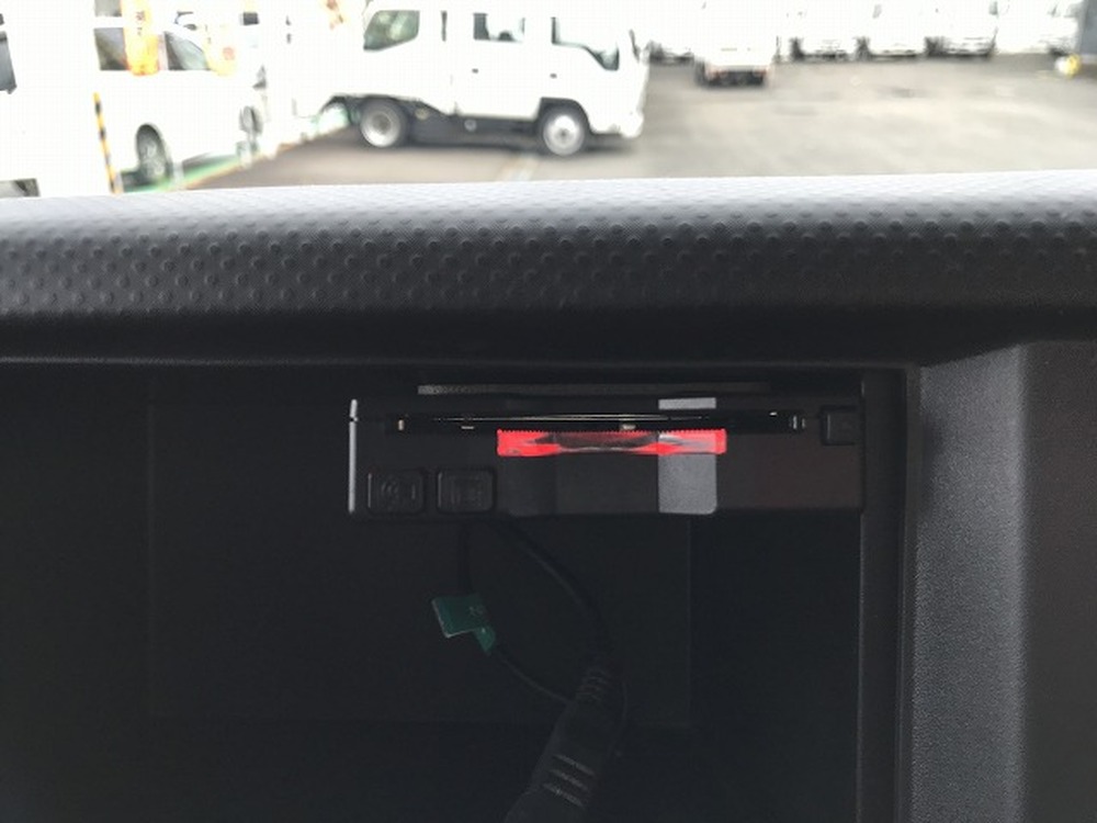 いすゞ　エルフ