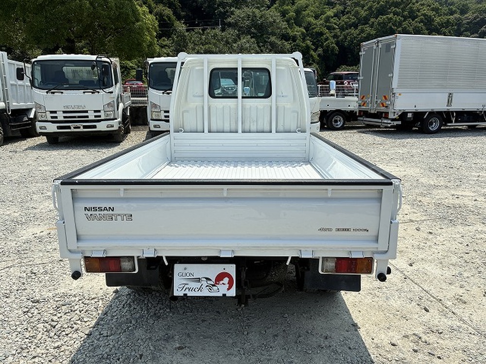 日産　バネットトラック