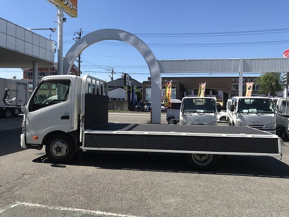 日野　デュトロ