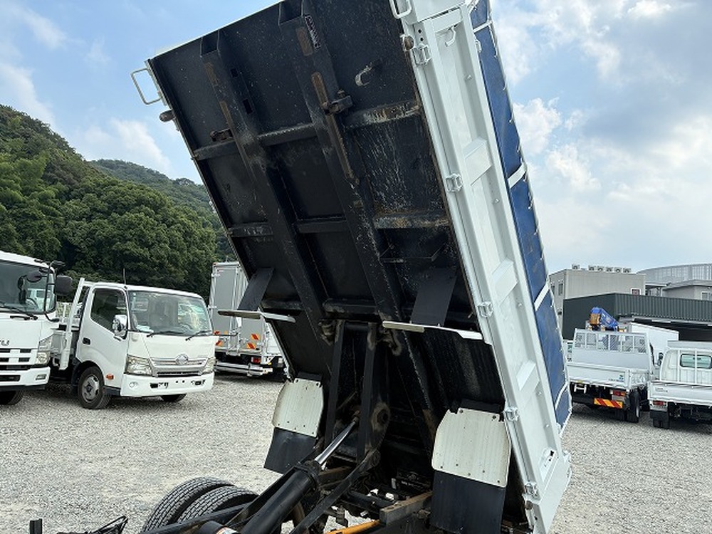 三菱ふそう　キャンター
