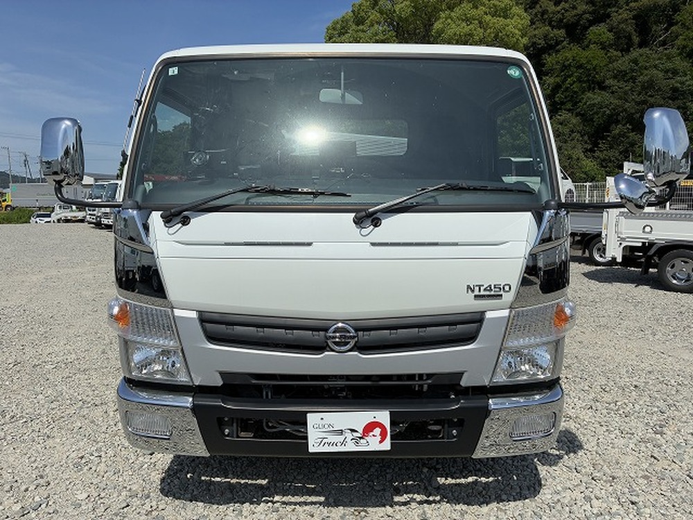 日産　アトラストラック