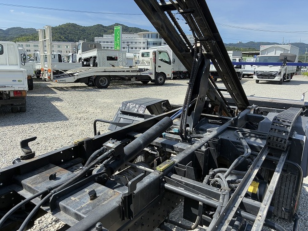 日産　アトラストラック