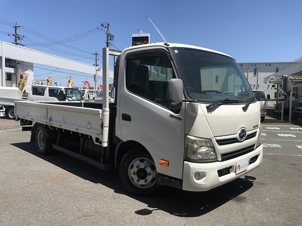 日野　デュトロ