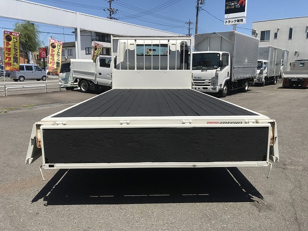 日野　デュトロ