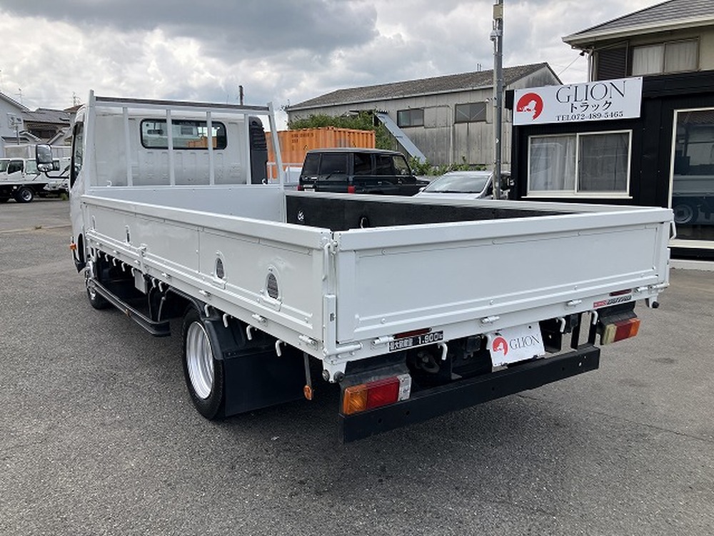 日野　デュトロ