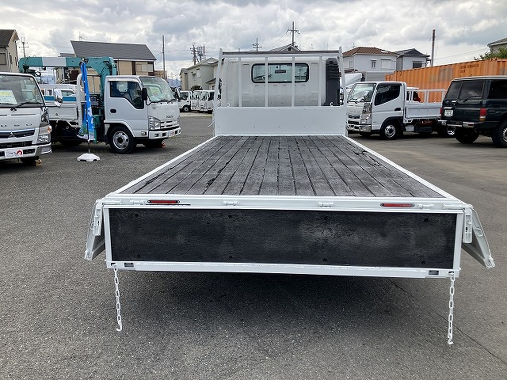 日野　デュトロ