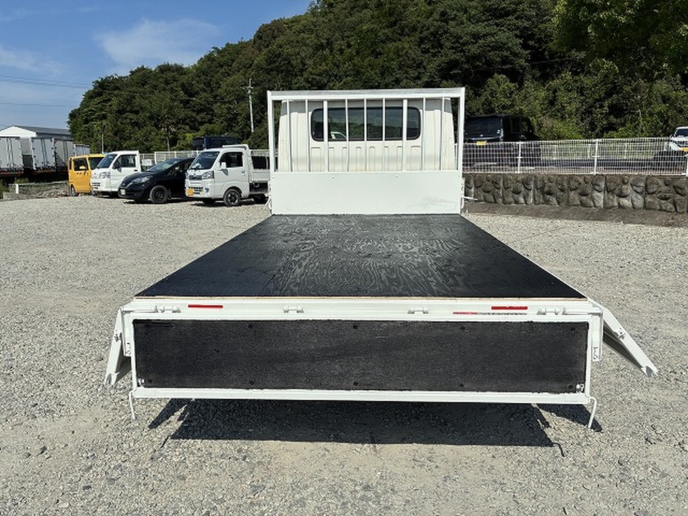 日野　デュトロ