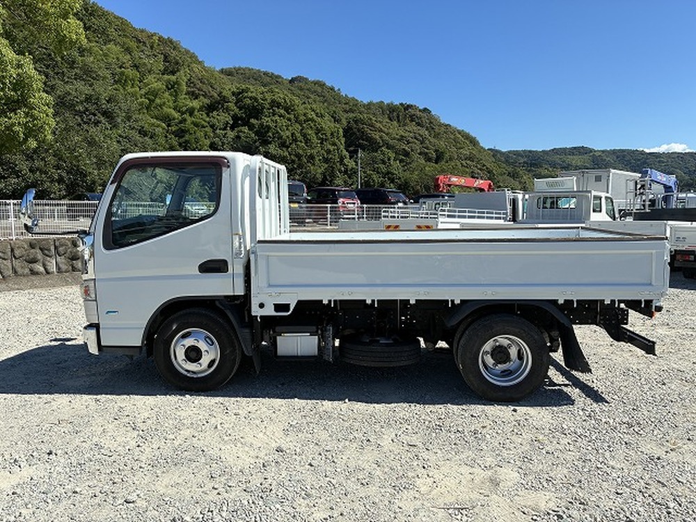 日産　アトラストラック