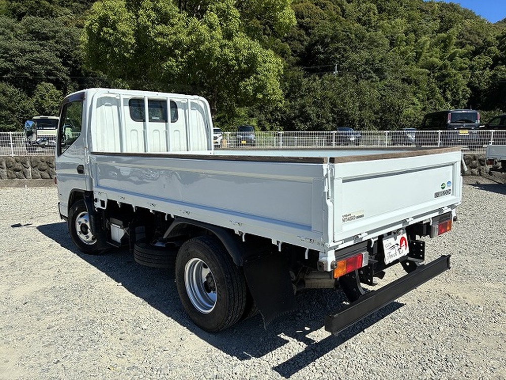 日産　アトラストラック