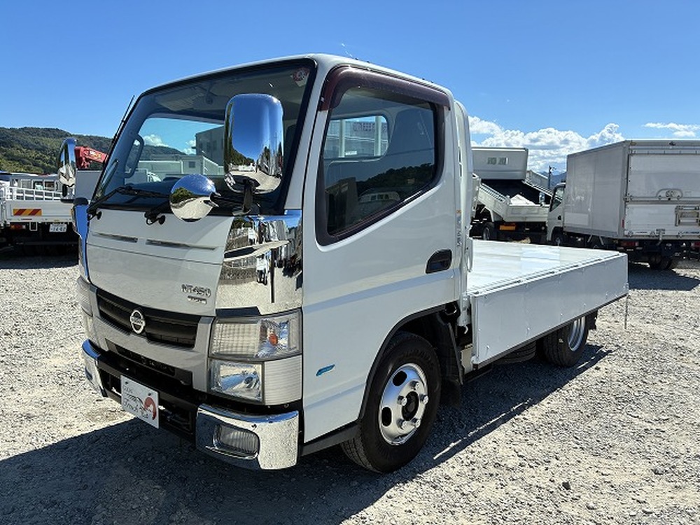 日産　アトラストラック