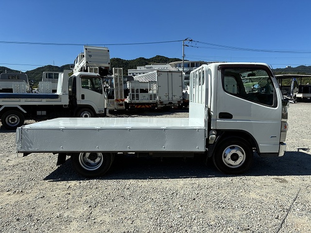 日産　アトラストラック