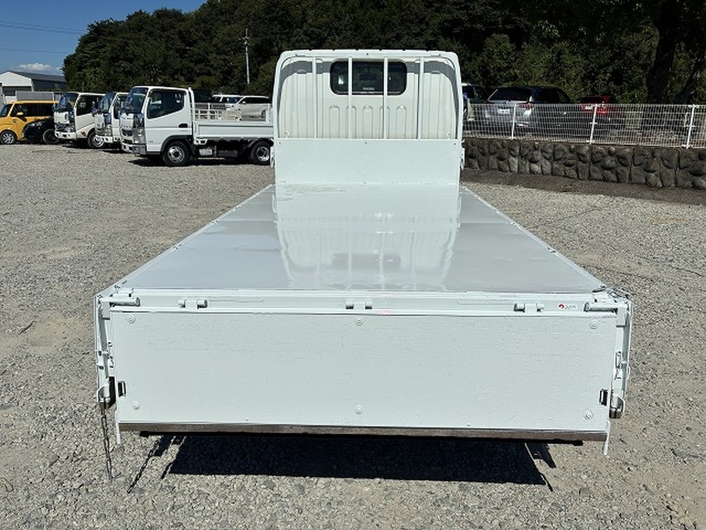 日産　アトラストラック