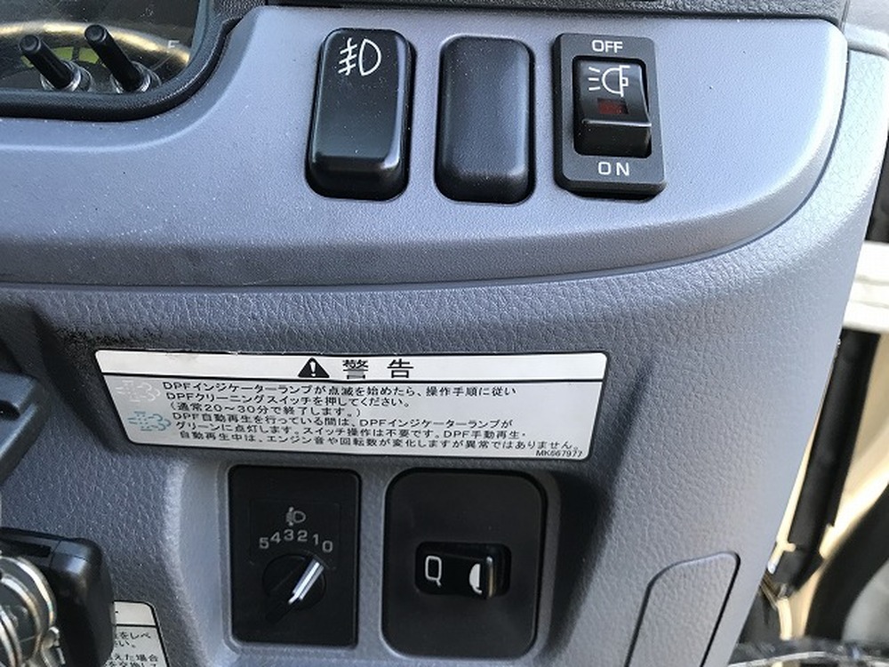 三菱ふそう　キャンター