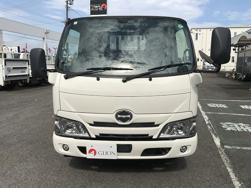 日野　デュトロ