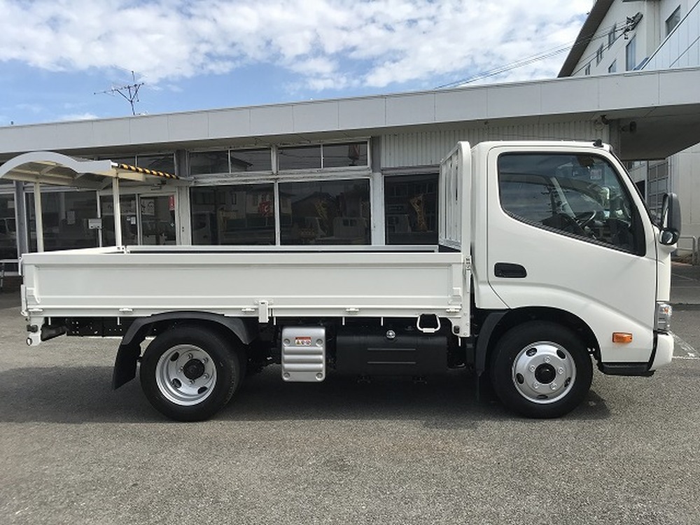 日野　デュトロ