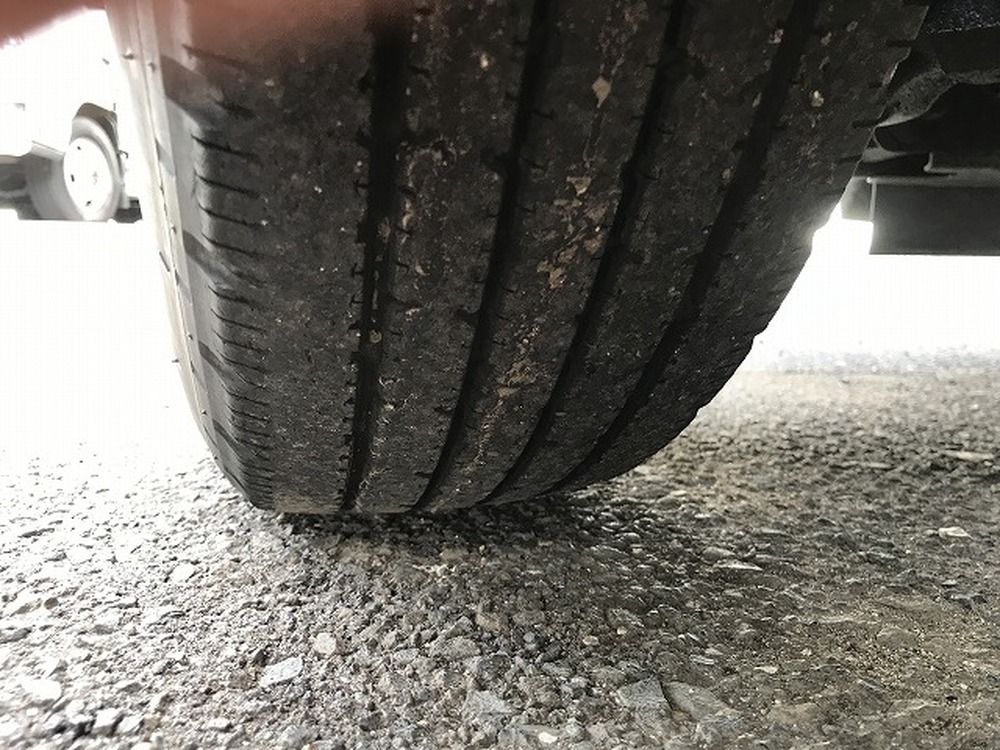 日野　デュトロ