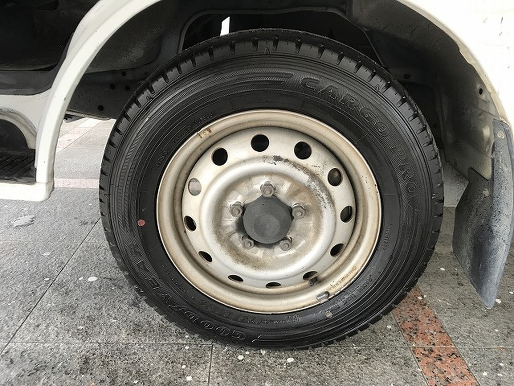 日産　バネットトラック