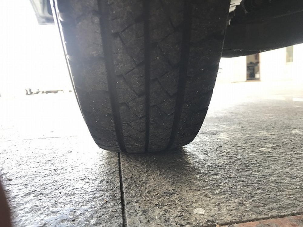 日産　バネットトラック
