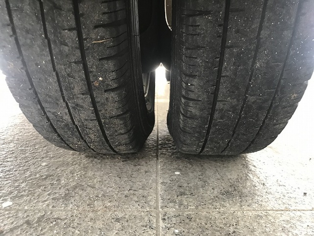 日産　バネットトラック
