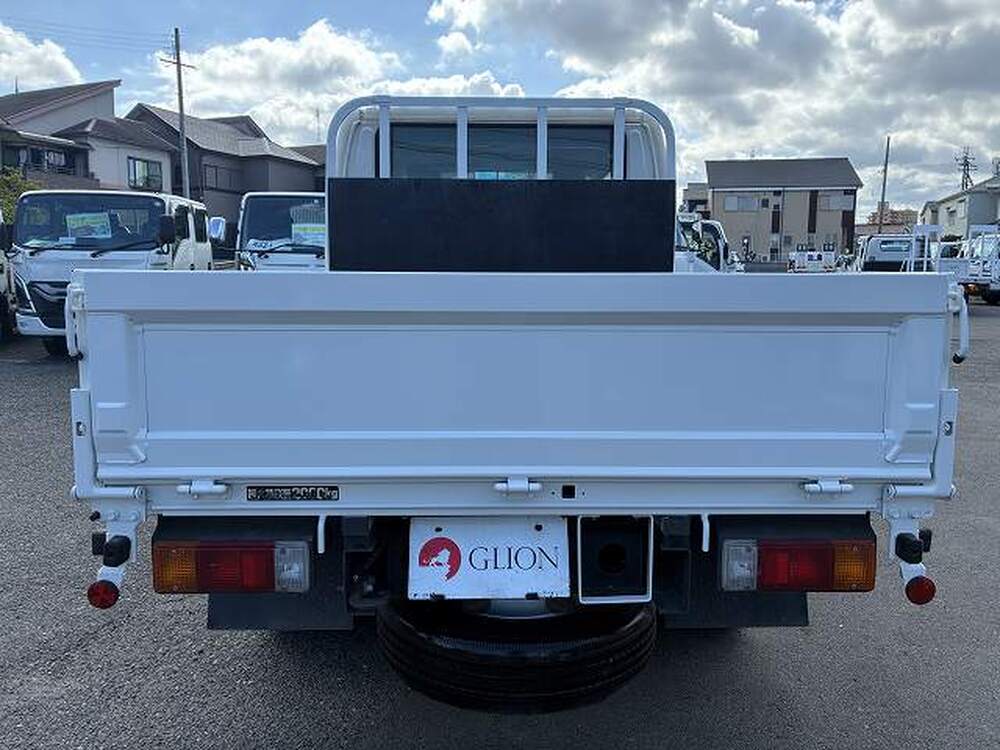 日野　デュトロ