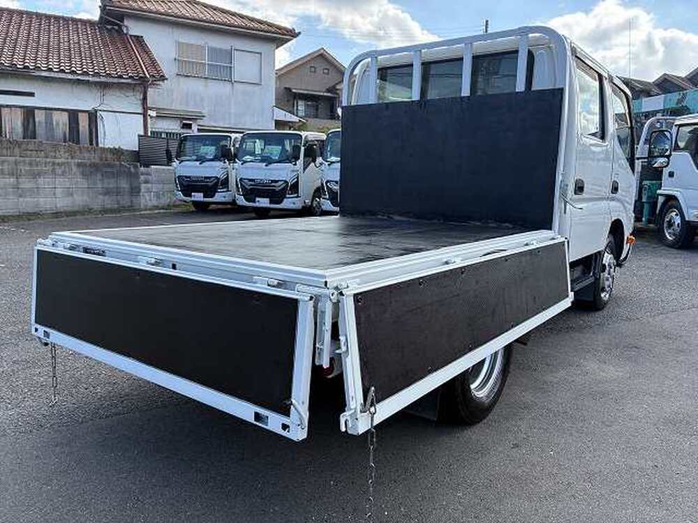 日野　デュトロ