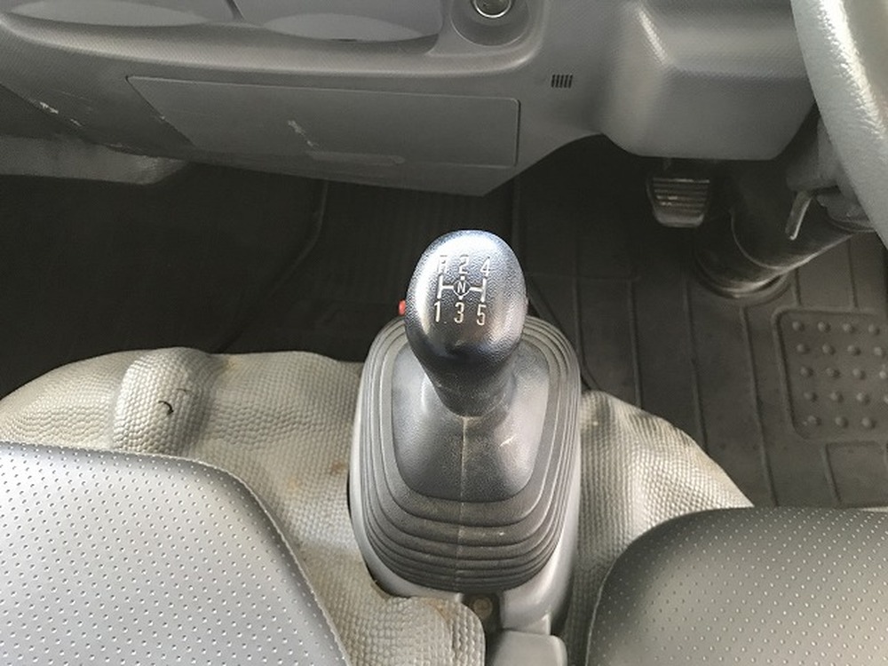 日産　アトラストラック