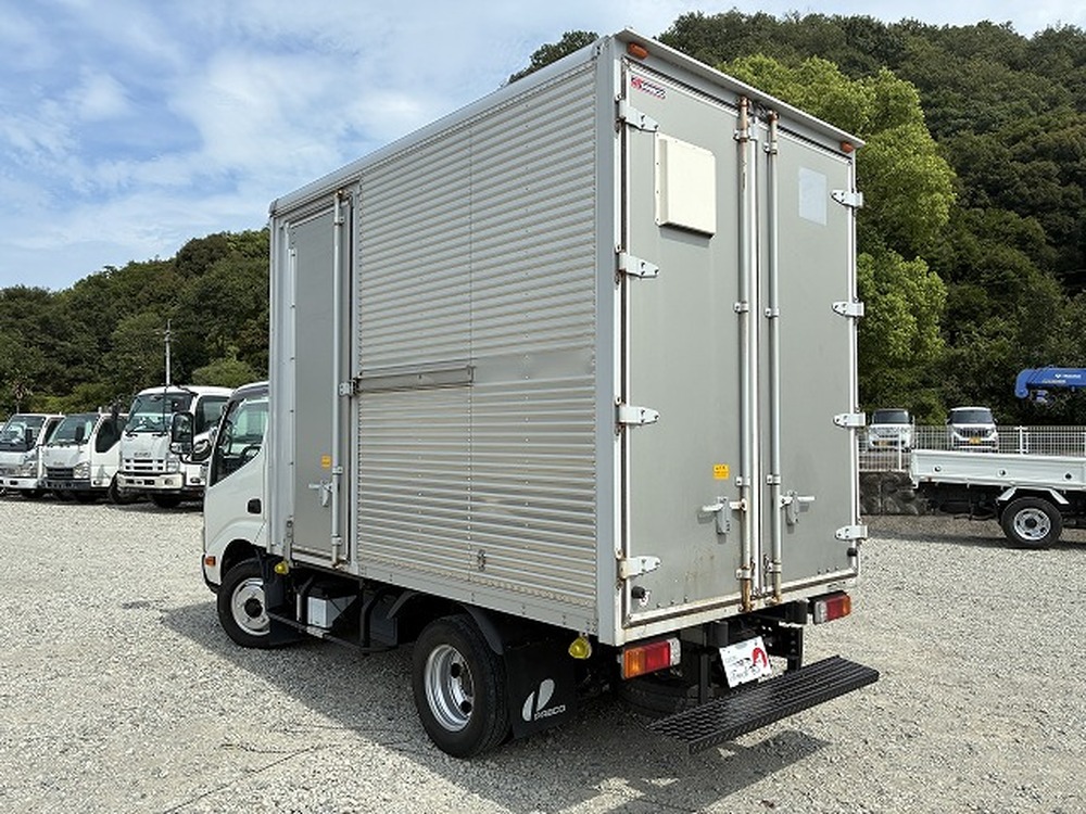 日野　デュトロ