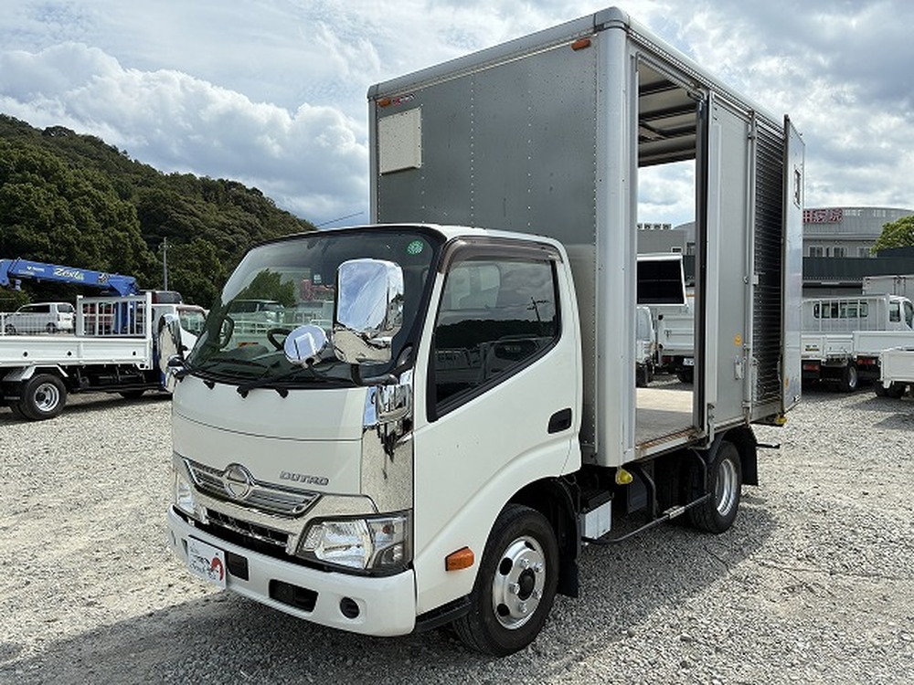 日野　デュトロ