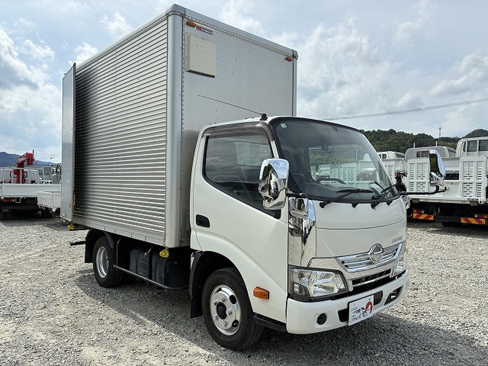 日野　デュトロ