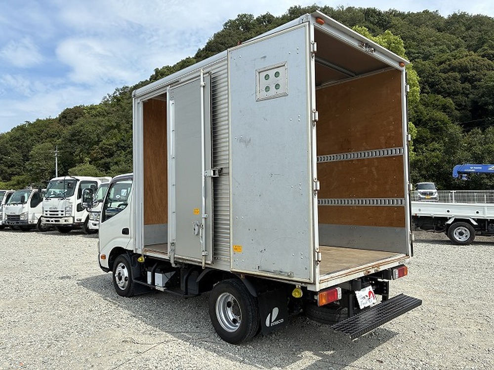 日野　デュトロ