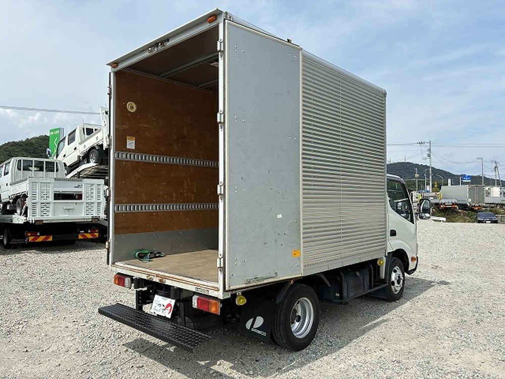 日野　デュトロ