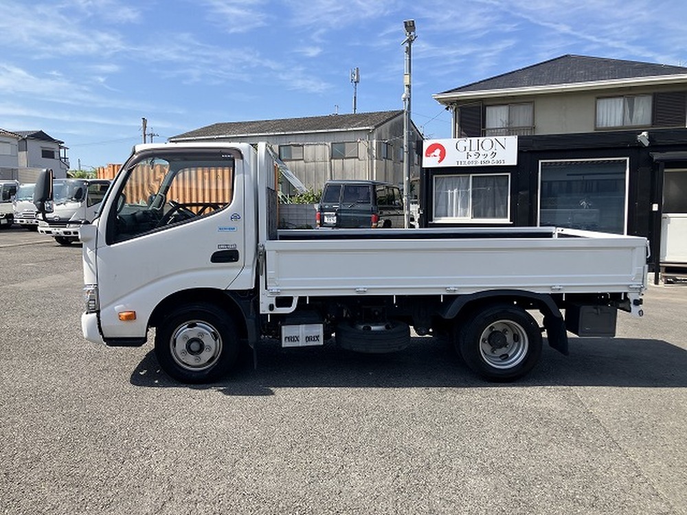 日野　デュトロ