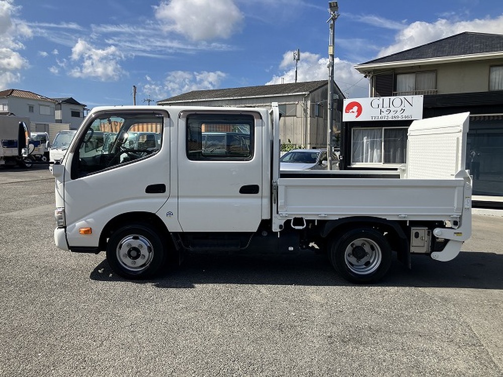 日野　デュトロ