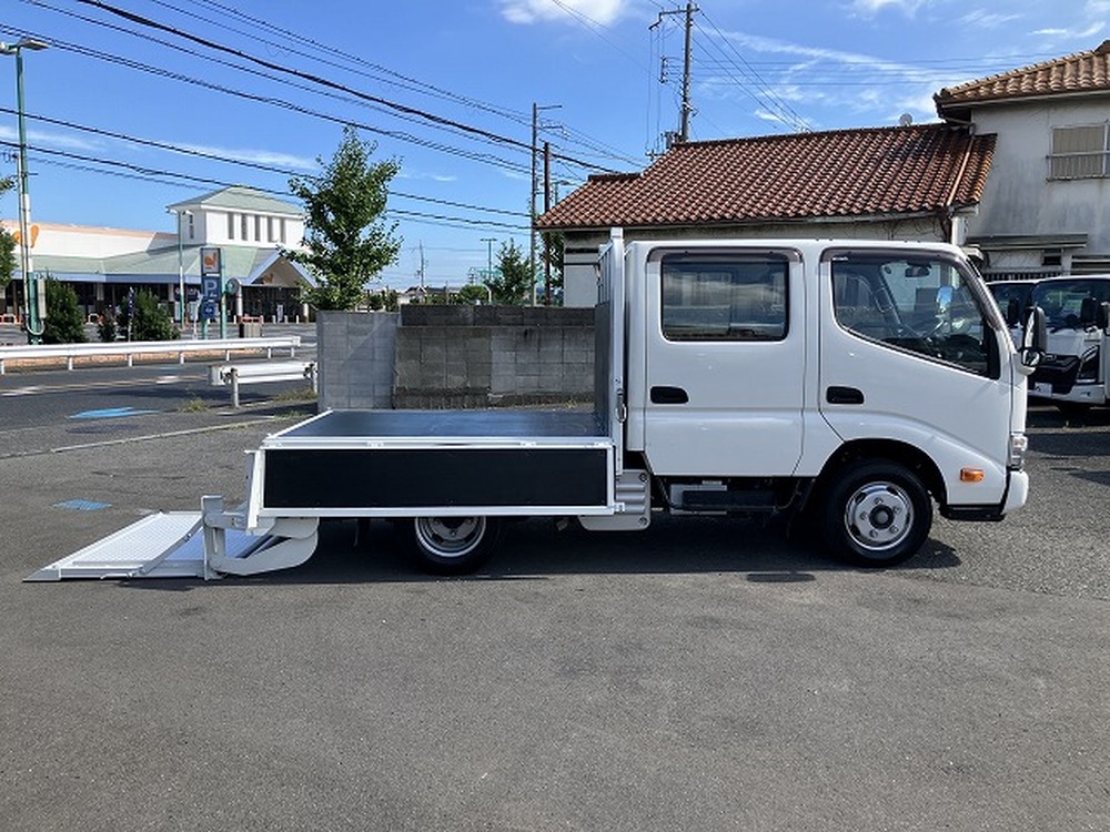 日野　デュトロ