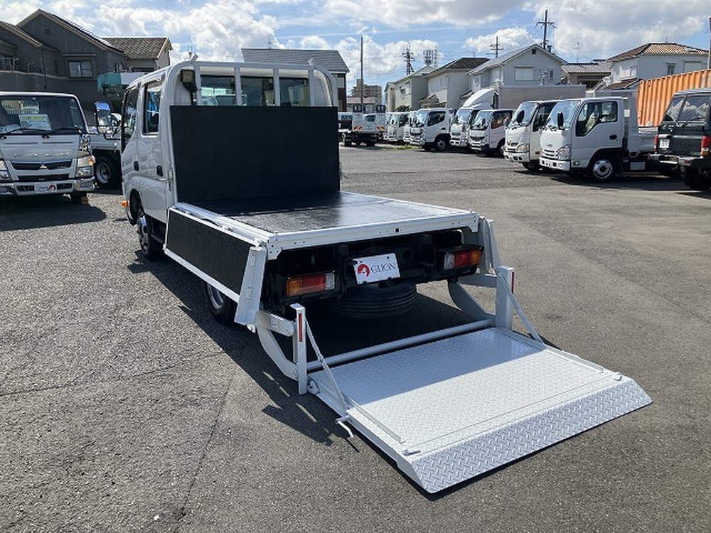 日野　デュトロ