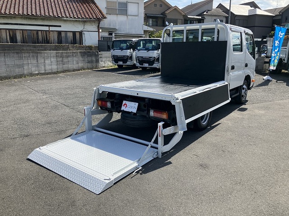 日野　デュトロ